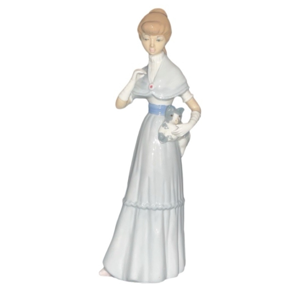 Casades Porcelain Figurine - Woman with Cat
